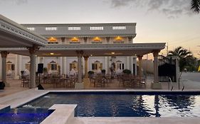 El Palacio 3*